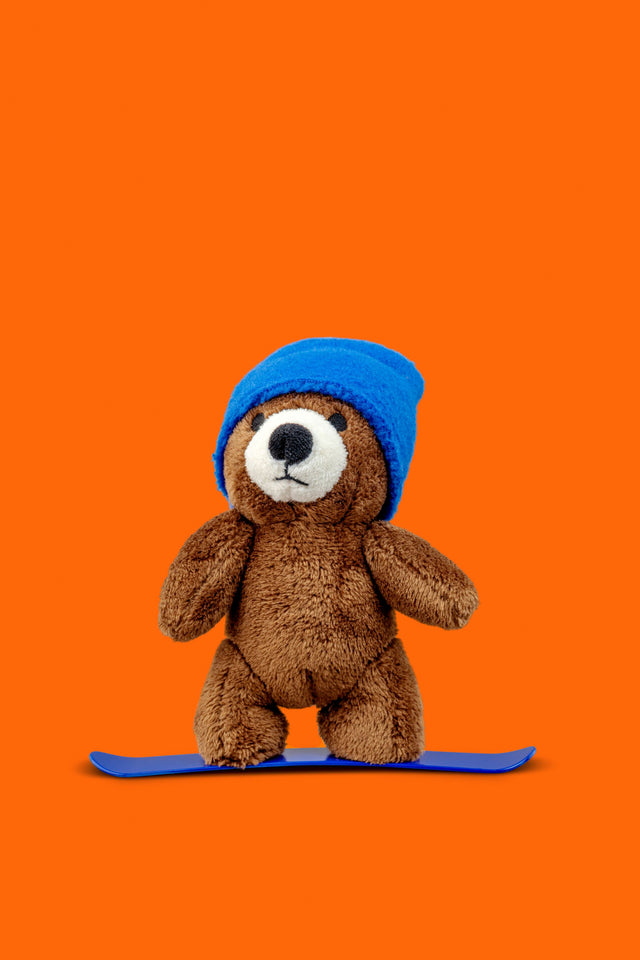 snowbaer on snowboard "blue"